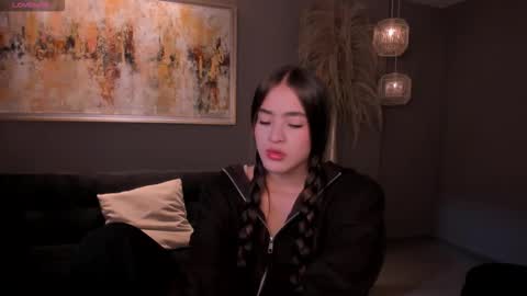  Maia  online show from March 2026 05:42:02 PM