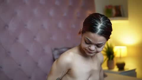 Snapshot of maiamini chatting on May 2026 08:54:02 PM Maia online show from May 2026 08:54:02 PM