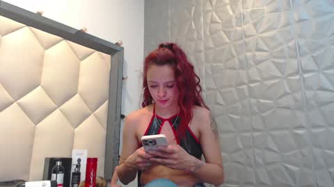 Maia  online show from December 2024 06:23:02 PM