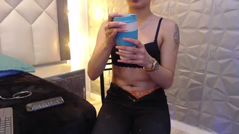 Maia  online show from January 2025 03:14:02 PM