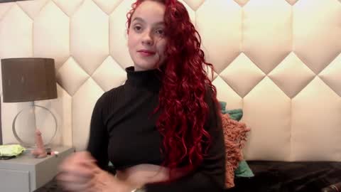 Maia  online show from February 2025 09:38:01 PM