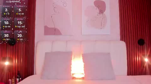 Snapshot of maiasweet_ chatting on June 2026 10:19:02 PM MAIA online show from June 2026 10:19:02 PM