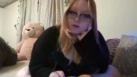 Snapshot of maicii006 chatting on December 2025 01:57:02 AM maicii006 online show from December 2025 01:57:02 AM