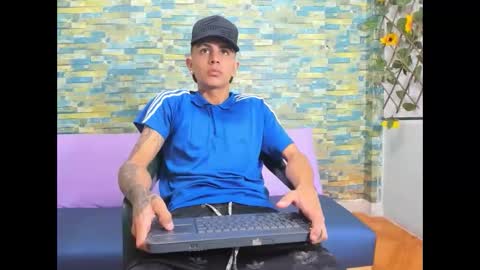 maicoll_hard02 online show from November 2025 12:06:01 PM