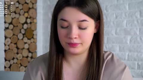 Lucy online show from February 2026 06:40:02 AM