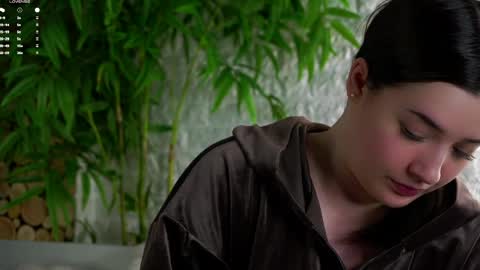 Lucy online show from March 2026 04:35:01 AM