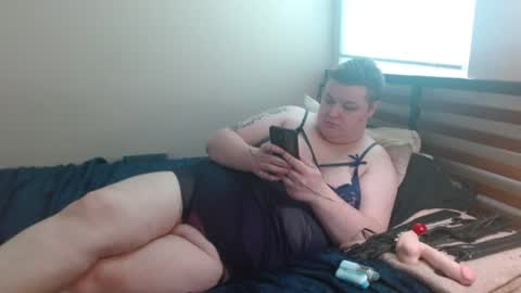 Snapshot of maidensaigexo chatting on June 2026 08:03:01 PM Alyx online show from June 2026 08:03:01 PM