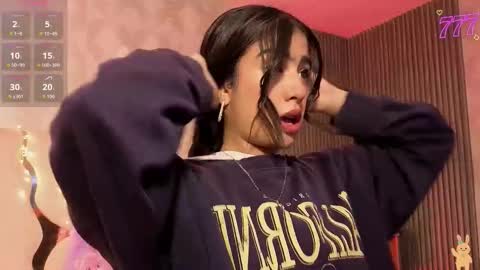 maiily_tay online show from January 2026 11:47:01 AM