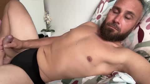 Snapshot of maikel61 chatting on April 2026 05:14:02 PM Maikel61 online show from April 2026 05:14:02 PM