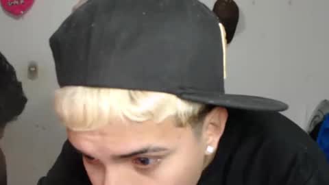 maikjameshot online show from November 2025 05:30:02 AM