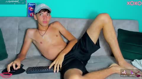 Maikol online show from October 2025 12:37:01 PM