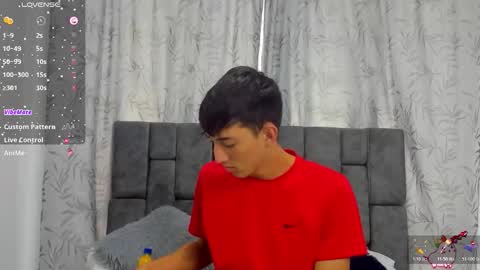 Maikol online show from December 2025 12:36:01 PM