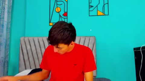 Maikol online show from March 2026 12:32:01 PM