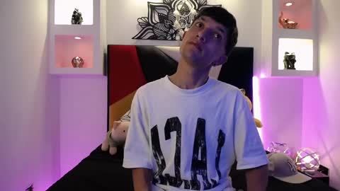 Maiky Cooper online show from February 2025 03:59:02 AM