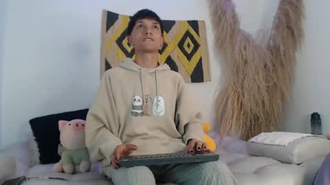 Maiky Cooper online show from March 2025 04:06:01 AM