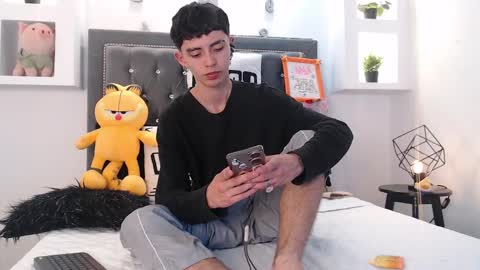 Maiky Cooper online show from March 2025 04:19:01 AM