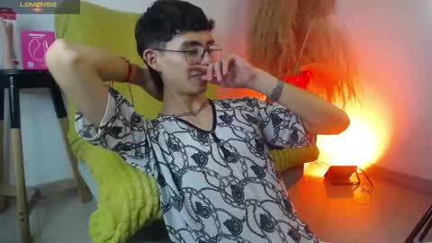 Maiky Cooper online show from September 2025 04:07:02 PM