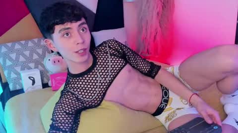 Maiky Cooper online show from October 2025 08:52:01 PM