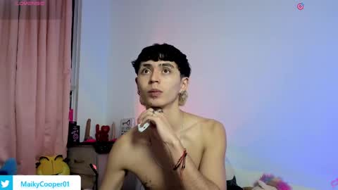 maiky_cooper01 online show from April 2026 09:54:01 AM