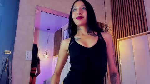 Mailyn  online show from June 2026 11:44:02 AM