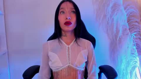 Mailyn  online show from June 2026 12:03:02 PM