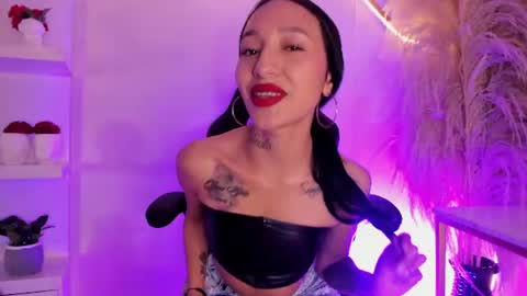 Mailyn  online show from July 2026 11:34:01 AM