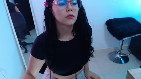 Maily online show from March 2025 09:00:02 PM