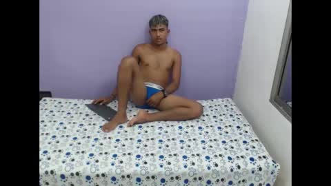 Snapshot of mairk18 chatting on February 2025 06:40:02 PM MAIRK online show from February 2025 06:40:02 PM