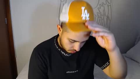 Snapshot of maison_xmed chatting on February 2026 11:50:01 AM maison_xmed online show from February 2026 11:50:01 AM