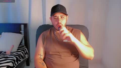 Snapshot of maison_xmed chatting on March 2026 05:02:02 AM maison_xmed online show from March 2026 05:02:02 AM