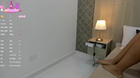 Snapshot of maite_jhon chatting on March 2025 06:12:02 AM online show from March 2025 06:12:02 AM