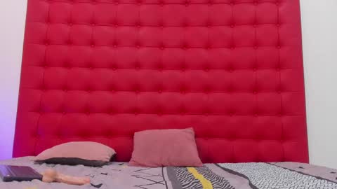 maite_smith69 online show from March 2025 03:04:01 PM