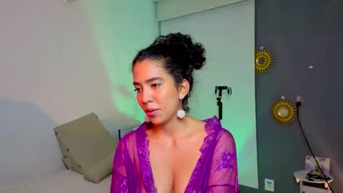 Snapshot of maithe_perroni chatting on February 2026 11:34:02 PM Lauu online show from February 2026 11:34:02 PM