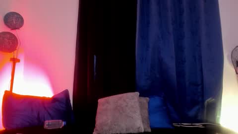 maitte_love online show from November 2025 09:57:02 PM