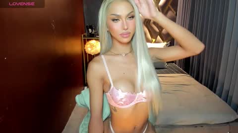 Snapshot of majestictspatty chatting on October 2025 11:47:02 PM Patty Grey online show from October 2025 11:47:02 PM