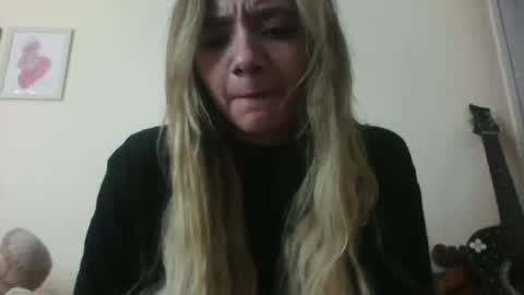 Snapshot of majo_gomezz chatting on November 2025 11:10:01 PM majo_gomezz online show from November 2025 11:10:01 PM