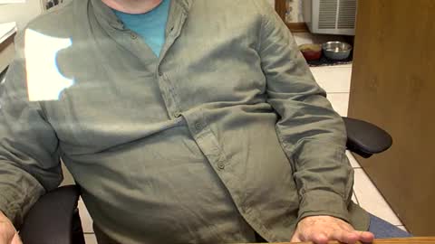 majormike34 online show from December 2024 03:05:01 PM