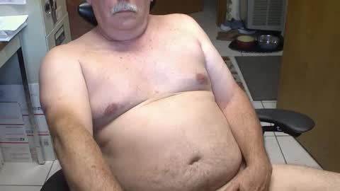 majormike34 online show from April 2026 08:55:02 PM