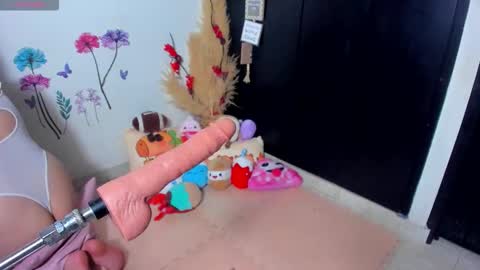 majosworld_21 online show from November 2025 09:52:01 PM