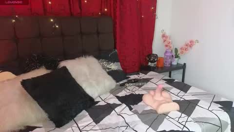 Celeste Bonet  online show from September 2025 07:14:01 PM