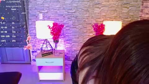 Snapshot of makarena_medina chatting on April 2026 10:12:02 PM Makarena online show from April 2026 10:12:02 PM
