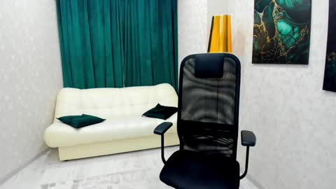 Chloe online show from February 2025 02:14:02 AM