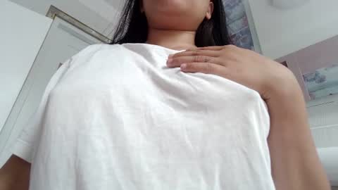 Snapshot of makulato chatting on July 2026 01:34:02 PM Maya online show from July 2026 01:34:02 PM