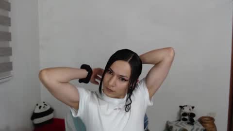 Snapshot of malasexychick chatting on October 2025 12:03:01 PM Mariapau online show from October 2025 12:03:01 PM