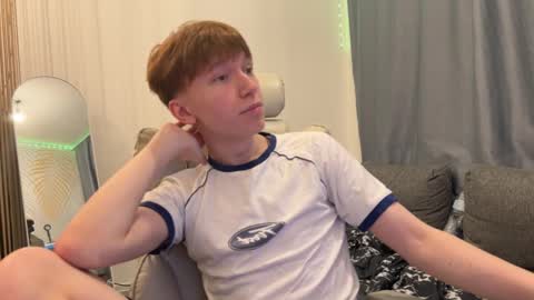 Snapshot of malcolm_yang chatting on February 2026 03:34:02 AM Tom and Mark 3 online show from February 2026 03:34:02 AM