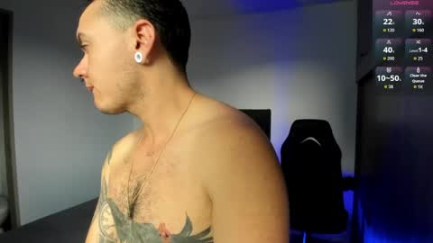 Snapshot of male_pussy chatting on April 2026 04:48:02 PM ADAM online show from April 2026 04:48:02 PM