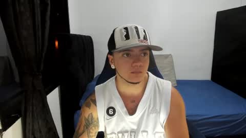 Snapshot of male_pussy chatting on July 2026 03:15:01 AM ADAM online show from July 2026 03:15:01 AM
