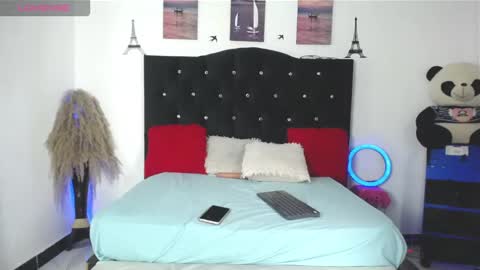 Maleja online show from November 2025 03:19:02 AM