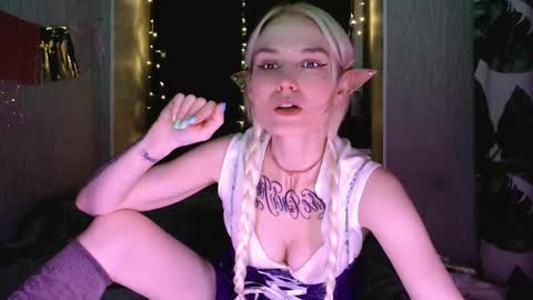 Mischelle online show from September 2025 08:32:02 PM