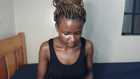 Snapshot of malia_latifa chatting on February 2026 12:44:01 AM lati online show from February 2026 12:44:01 AM